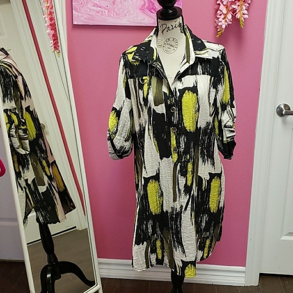 NWOT 💕🤍💕Spanner Long Shirt Blouse Size 12